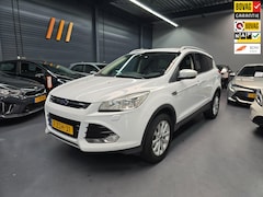 Ford Kuga - 1.5 Titanium CAMERA LEDER KEYLESS PARK ASSIST NAP NL AUTO
