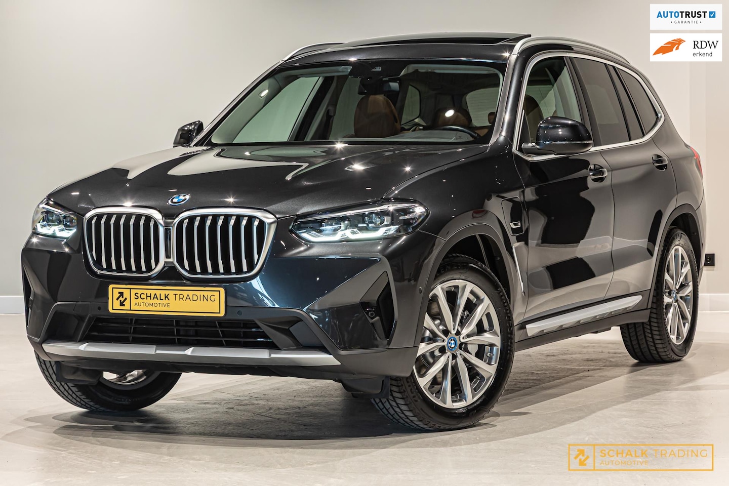 BMW X3 - XDrive30e High Executive|Trekhaak|Pano|Cam|Leder|1eig - AutoWereld.nl