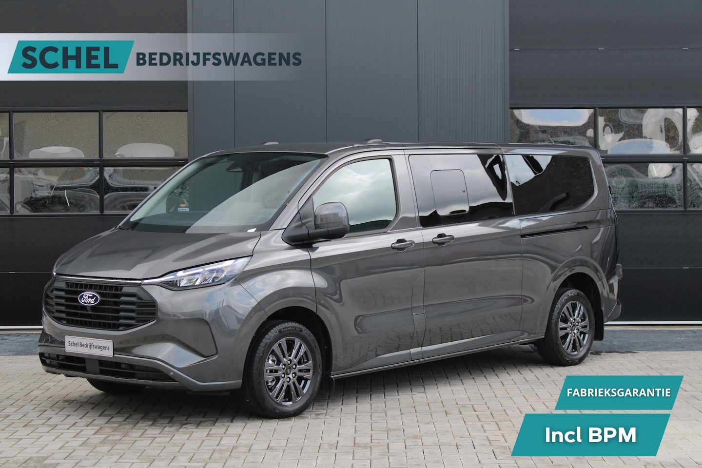 Ford Transit Custom - 320 2.5 PHEV L2H1 Limited 232pk 8 Zits - 2x Schuif - Adaptive Cruise - Klimaat achterin - - AutoWereld.nl