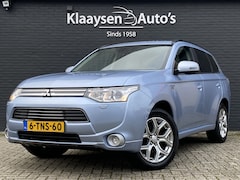 Mitsubishi Outlander - 2.0 PHEV Instyle+ 4WD AUT. | navigatie | leder interieur | trekhaak | schuifdak | adapt. c