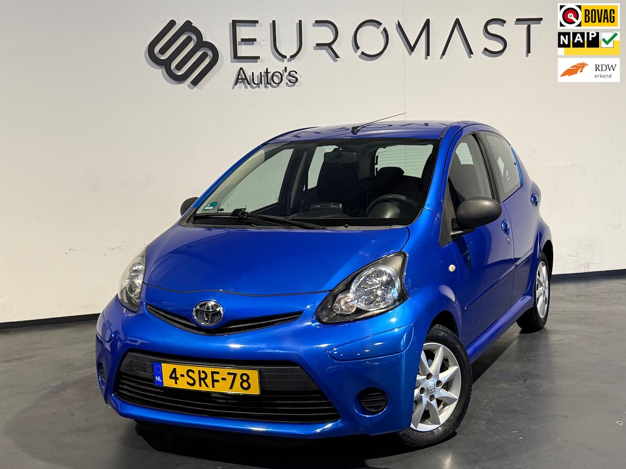 Toyota Aygo - 1.0 VVT-i Now Navigator Airco Elektrische Ramen Nieuwe Apk - AutoWereld.nl