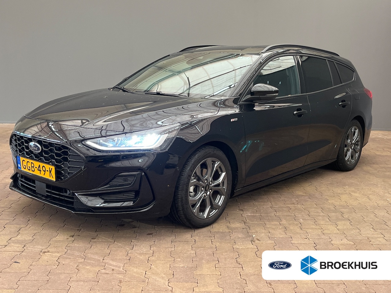 Ford Focus Wagon - 1.0 EcoBoost Hybrid ST Line Automaat | Trekhaak Afneembaar | Winter Pakket | Adaptive Crui - AutoWereld.nl