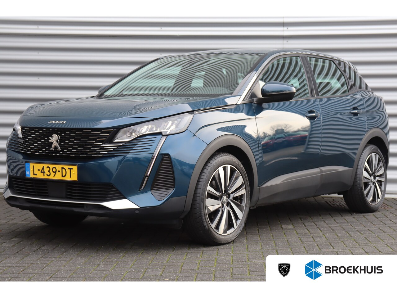 Peugeot 3008 - 1.2 PURETECH 130PK ACTIVE PACK / NAVI / CLIMA / LED / PDC / 19" LMV / CAMERA / BLUETOOTH / - AutoWereld.nl