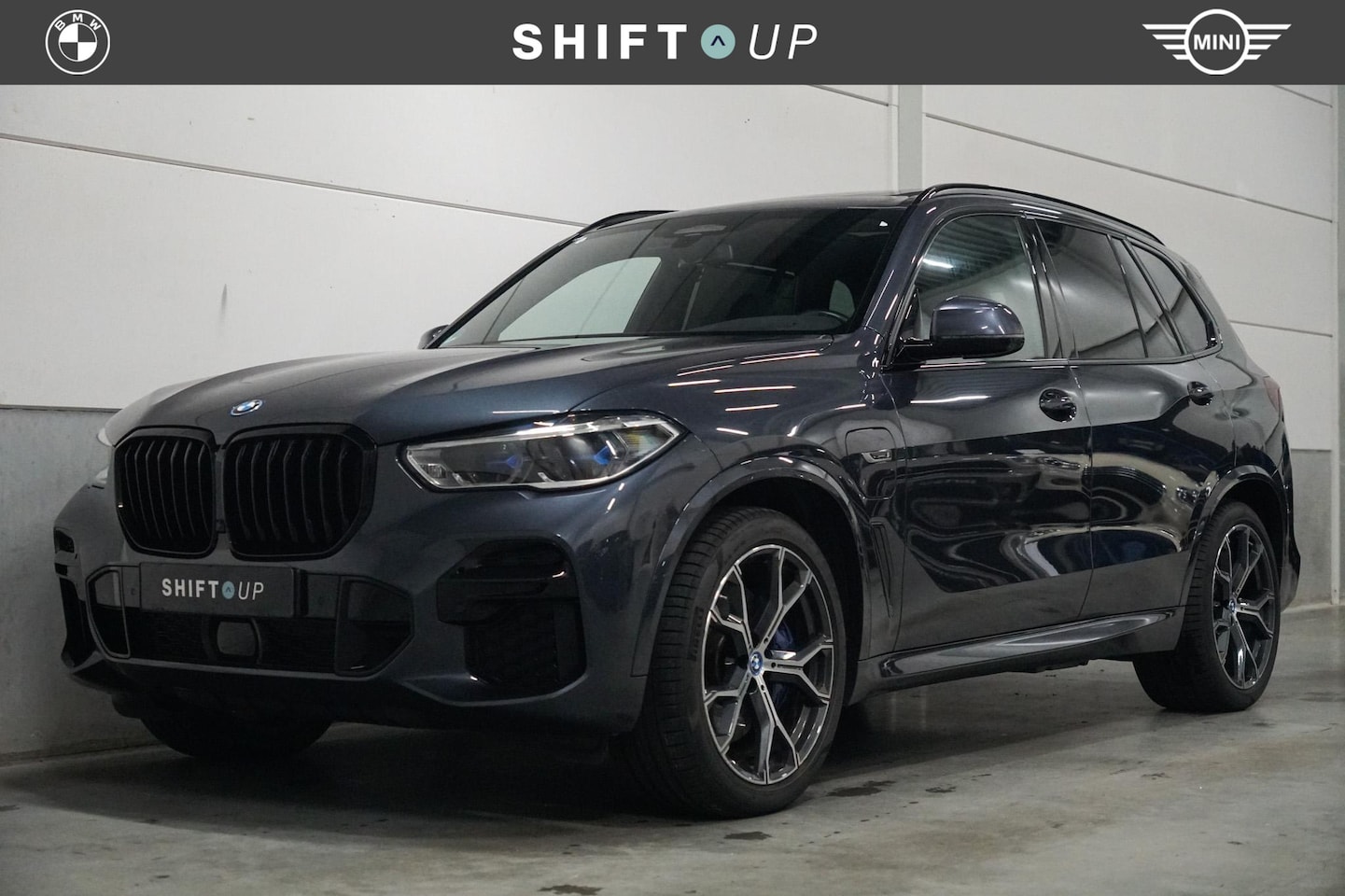 BMW X5 - xDrive45e M-Sport | Sky Lounge | Massage | Stoelventilatie | CoPilot - AutoWereld.nl