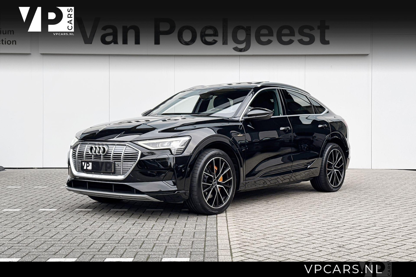 Audi e-tron Sportback - 50 quattro Business edition Plus 71 kWh S Line | Schuifdak - AutoWereld.nl