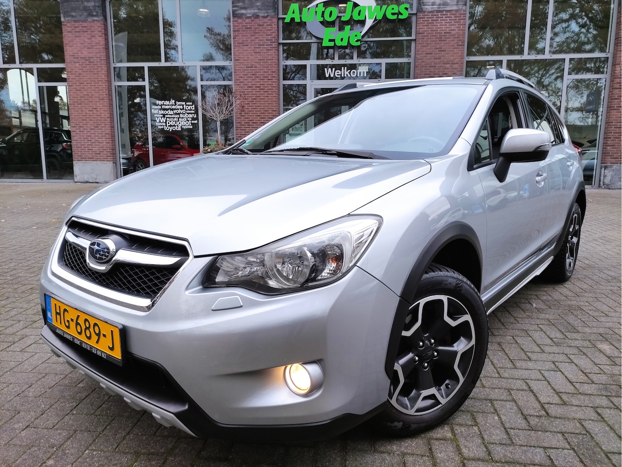 Subaru XV - 2.0i Premium AWD Automaat Afn.trekhaak - Navigatie - Achteruitrijcamera - Leder - Stoelver - AutoWereld.nl