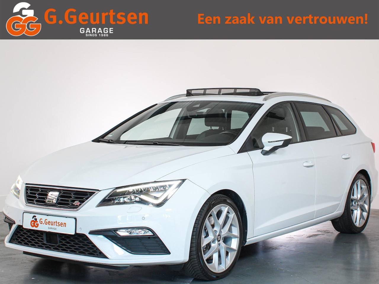 SEAT Leon - 2.0 TSI FR 2.0 TSI FR, 190PK, Panoramadak, Virtual Cockpit, Keyless, LED, Apple Carplay/Android Auto - AutoWereld.nl