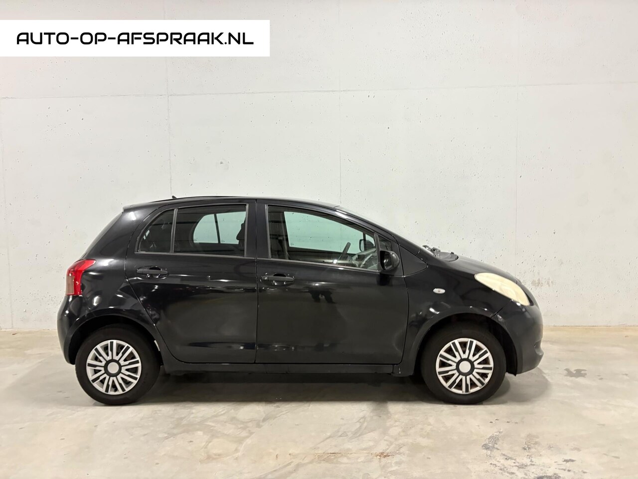 Toyota Yaris - 1.0 VVTi + 5drs. APK NAP - AutoWereld.nl