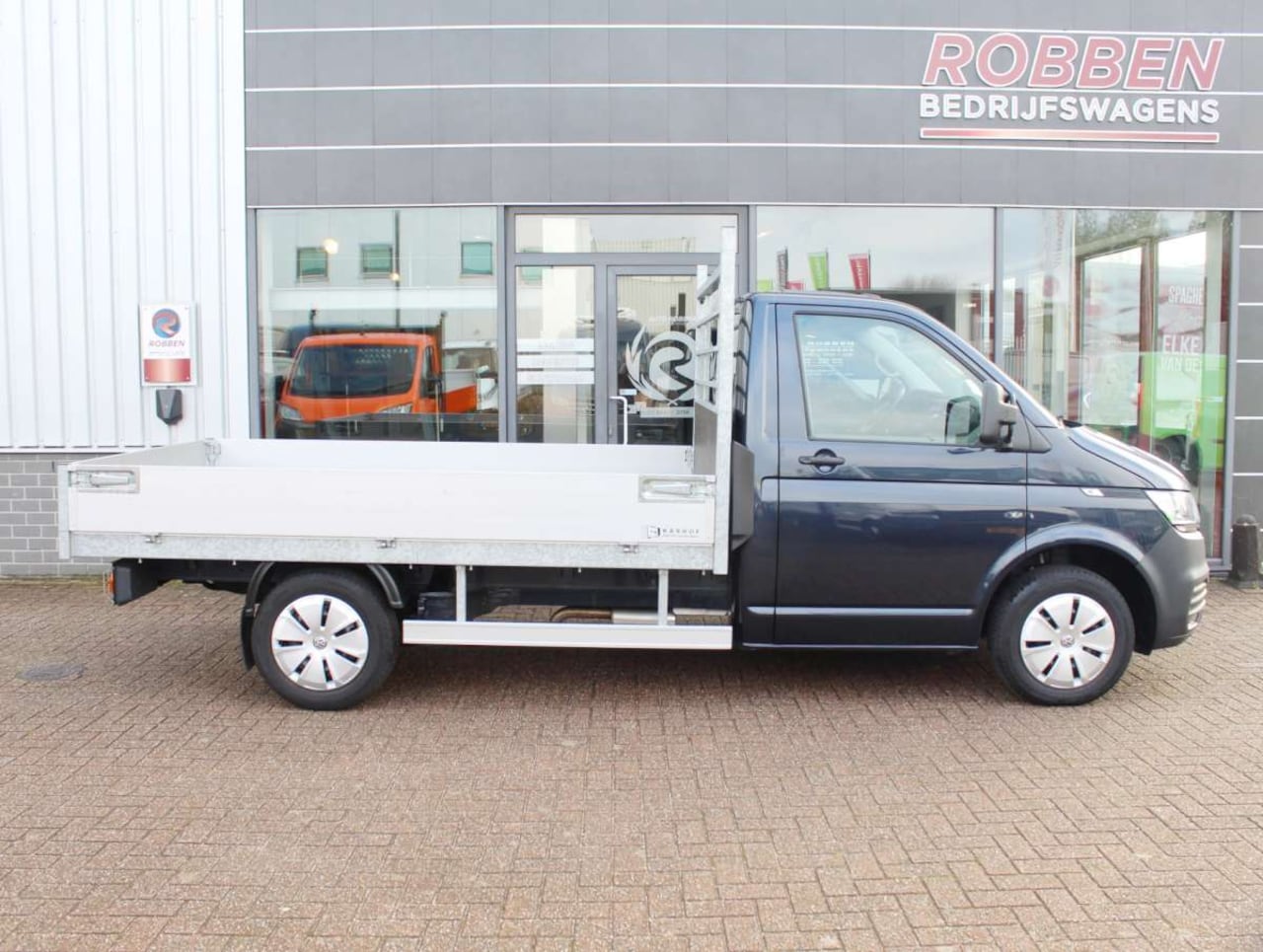 Volkswagen Transporter - T6.1 2.0 TDI L2H1 30 Pick-up / Open Laadbak - AutoWereld.nl