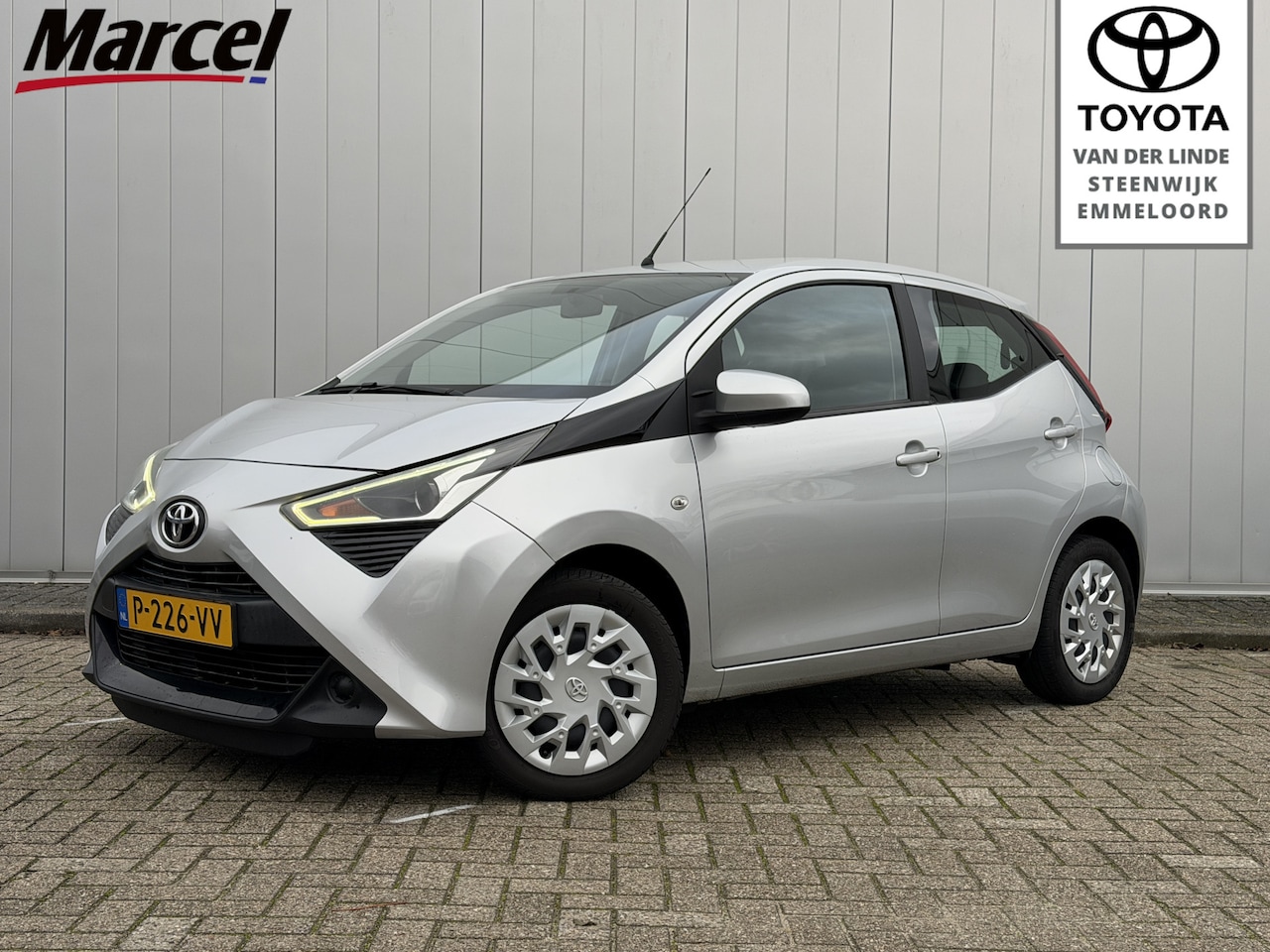 Toyota Aygo - 1.0 VVT-i x-play Apple Carplay Camera - AutoWereld.nl