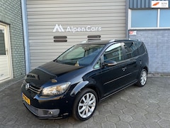 Volkswagen Touran - 1.4 TSI Highline 7p. AC / Cruise controle / PDC / LED / NAP / APK 04-2026