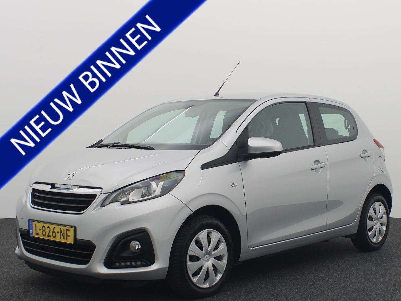 Peugeot 108 - 1.0 e-VTi Active AIRCO / BLUETOOTH / DAB+ / NL-AUTO - AutoWereld.nl