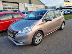 Peugeot 208 - 1.2 VTi Envy NAV.+ Clima Bj:2013 NAP