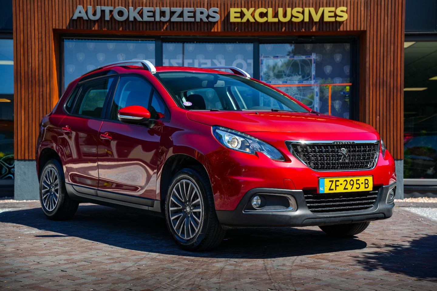 Peugeot 2008 - 1.2 PureTech Active Navigatie Cruise Airco - AutoWereld.nl