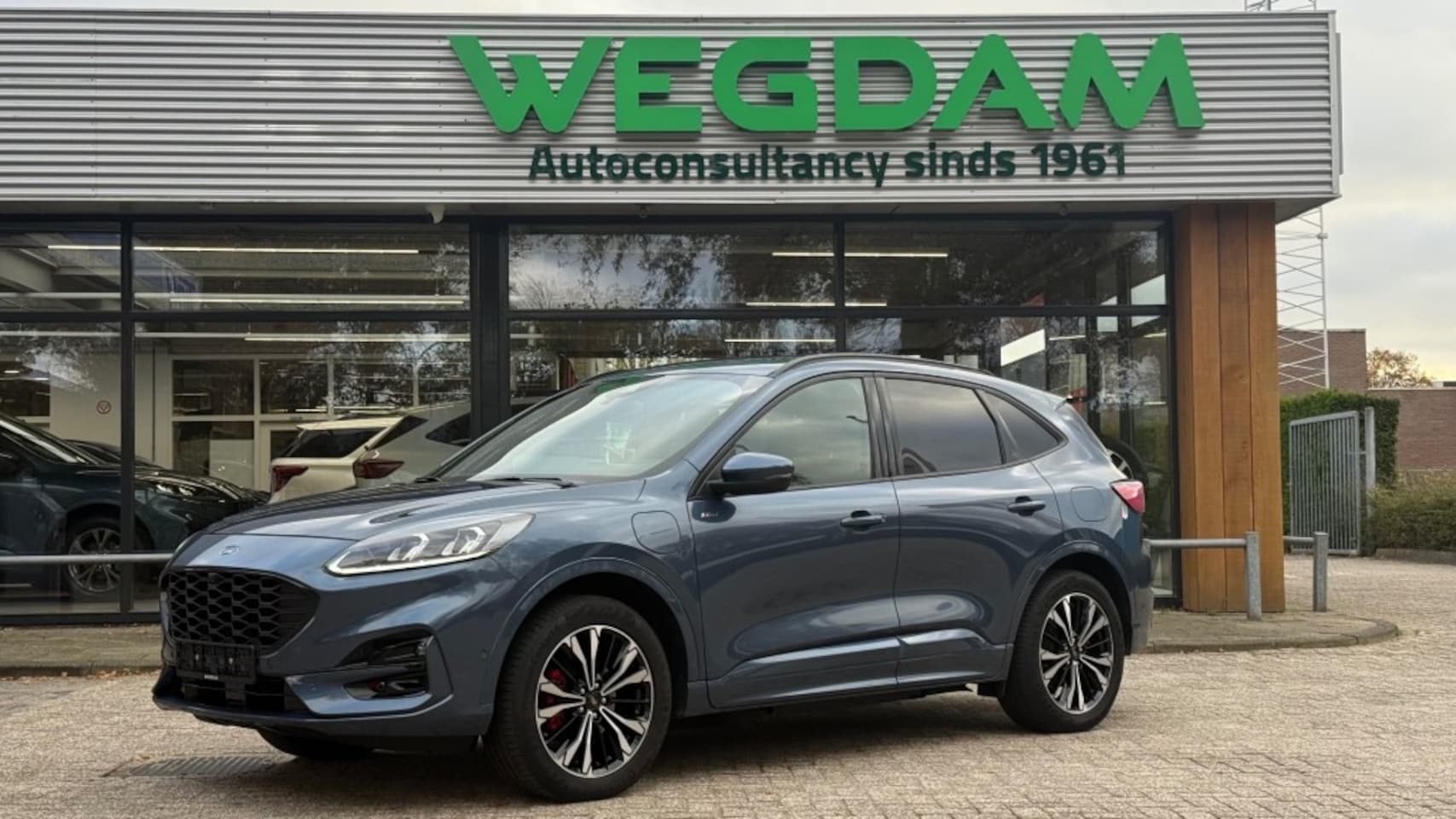 Ford Kuga - 2.5 PHEV ST-LINE X / Trekhaak+19inch+Driver+Techno+Winter - AutoWereld.nl