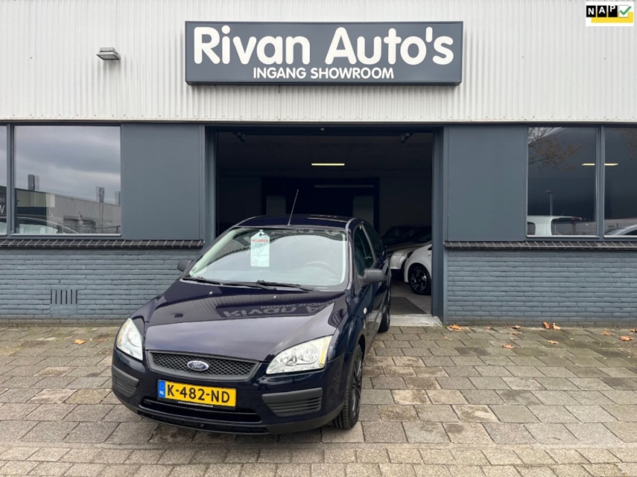 Ford Focus - 1.4-16V Ambiente 1.4-16V AMBIENTE - AutoWereld.nl