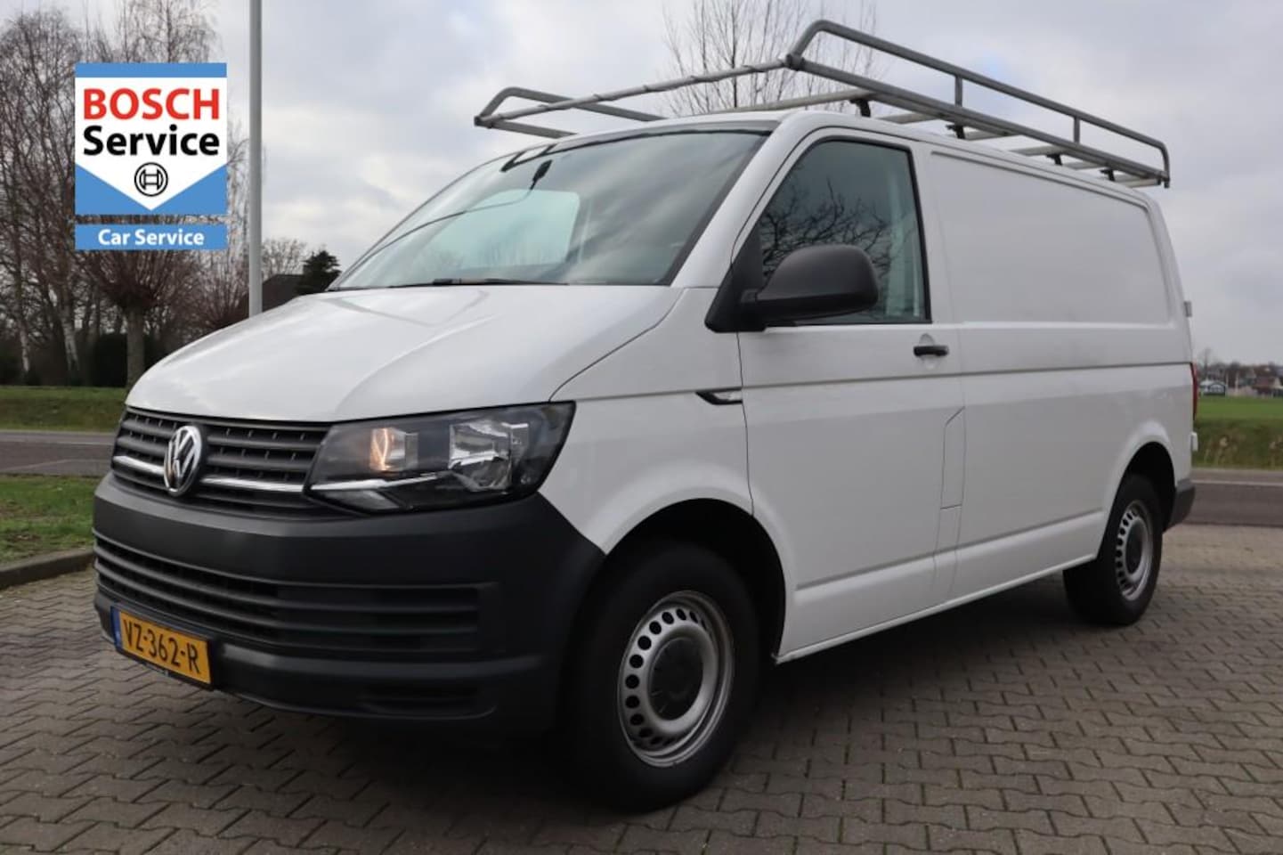 Volkswagen Transporter - L1H1 26 2.0 TDI 84PK met Imperiaal,haak,airco - AutoWereld.nl