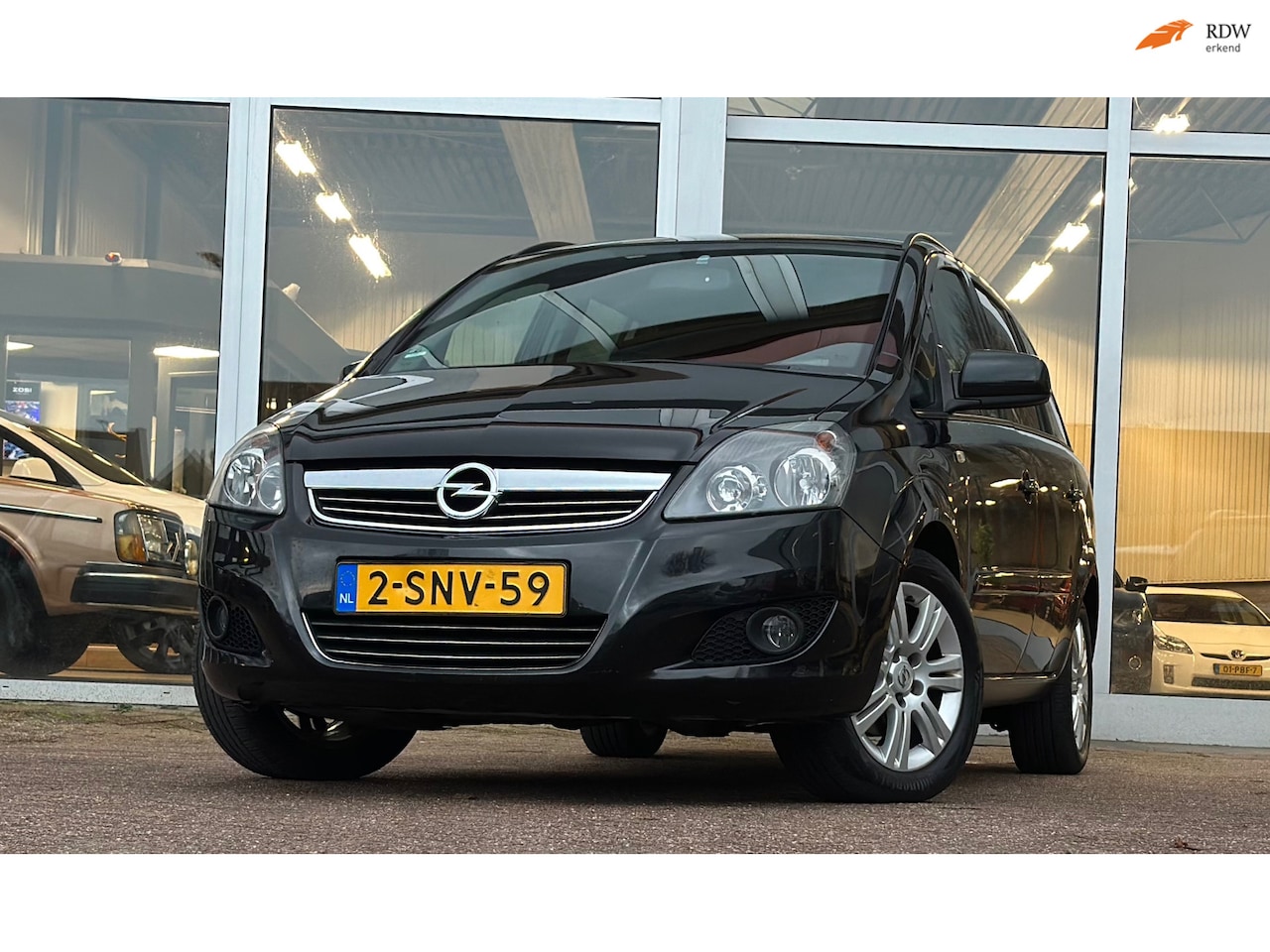 Opel Zafira - 1.8i 16V Cosmo Trekhaak 100% Onderhouden - AutoWereld.nl
