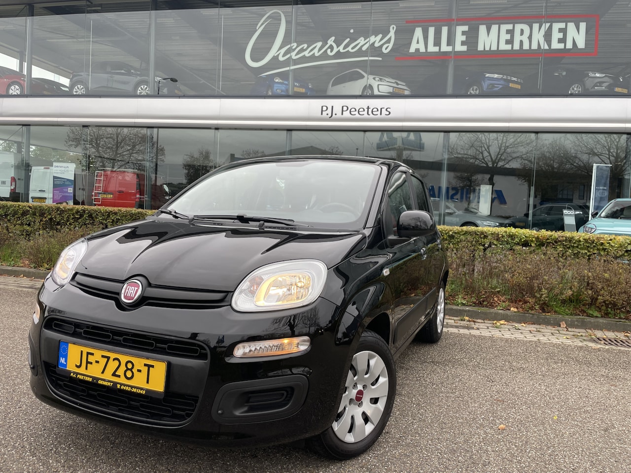 Fiat Panda - 1.2 Lounge 4 cil. Airco - E ramen voor - Radio/cd/mp3 - Centrale deurvergrendeling met AB - AutoWereld.nl