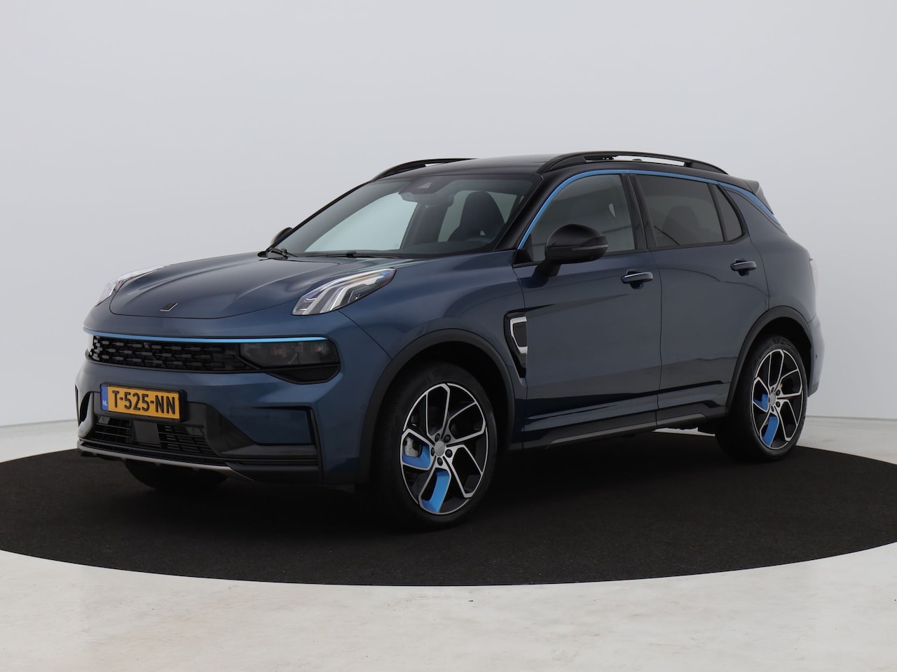 Lynk & Co 01 - 1.5 Plug-in Hybrid | 360° | ZWARTE HEMEL | NLD AUTO - AutoWereld.nl
