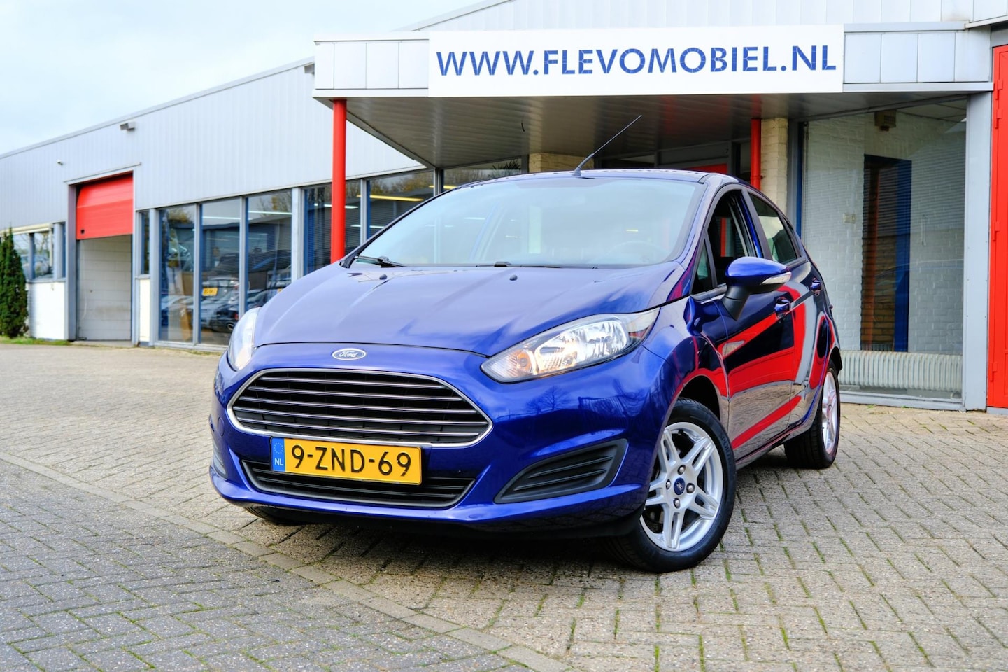Ford Fiesta - 1.0 Style 5-dsrs Navi|Airco|LMV - AutoWereld.nl