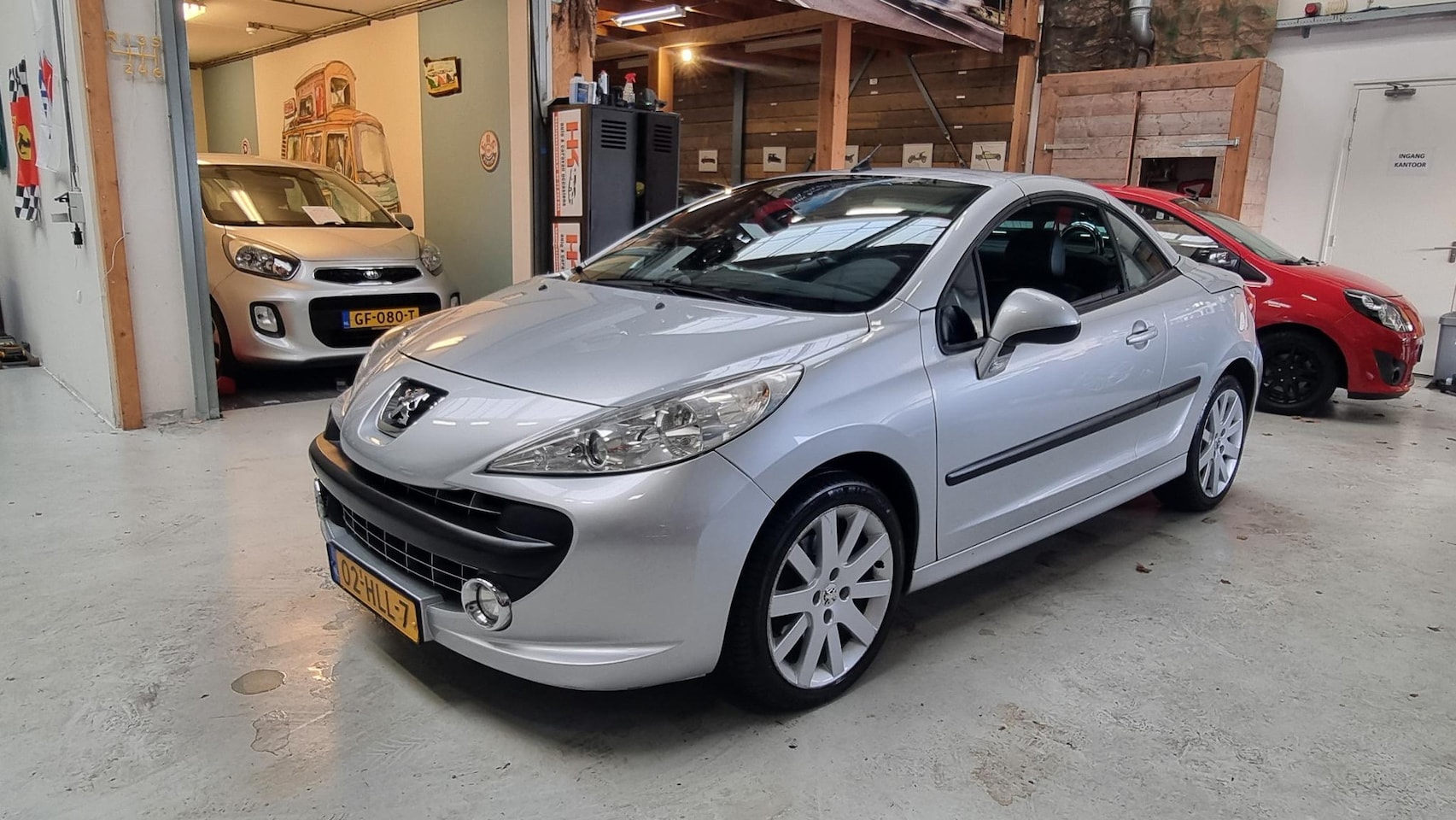 Peugeot 207 CC - 1.6 VTi Féline LEER, Clima, 1e eigenaar, NAP - AutoWereld.nl