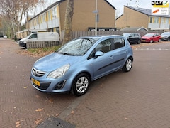 Opel Corsa - Eerste eigenaar / 76.000 NAP / Navigatie / Dealer onderhouden