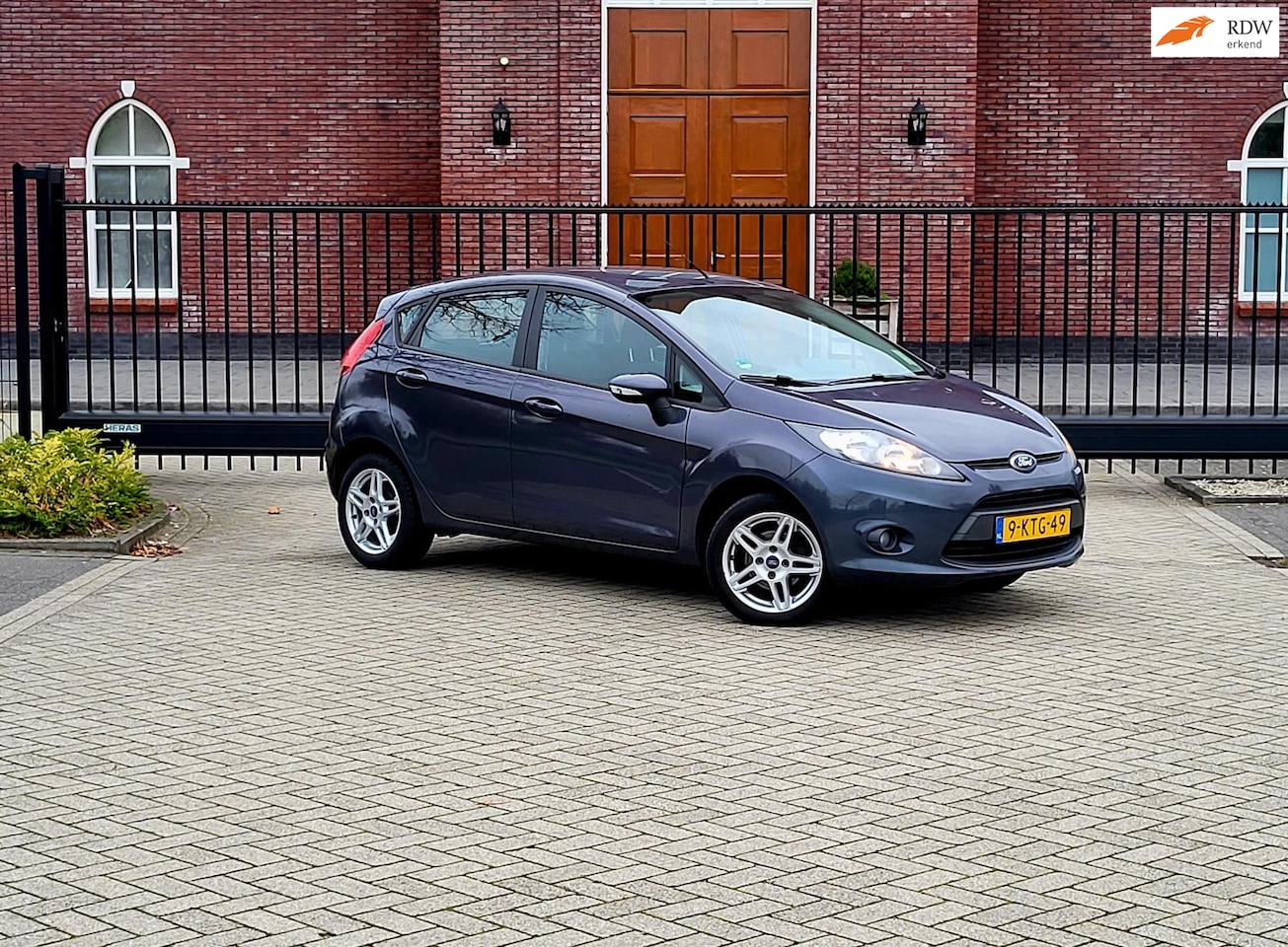 Ford Fiesta - 1.25 Limited / Airco / 5 Drs / Elektrische ramen - AutoWereld.nl