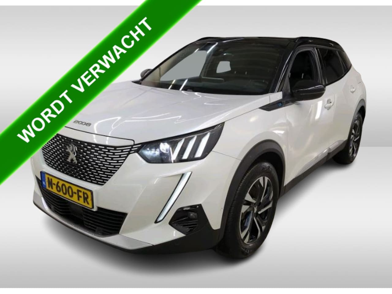 Peugeot e-2008 - GT 100KW / 50 kWh / Panoramadak / Navigatie / Pdc.+Camera / Airco-ecc./ 100% Elektrisch, 1 - AutoWereld.nl