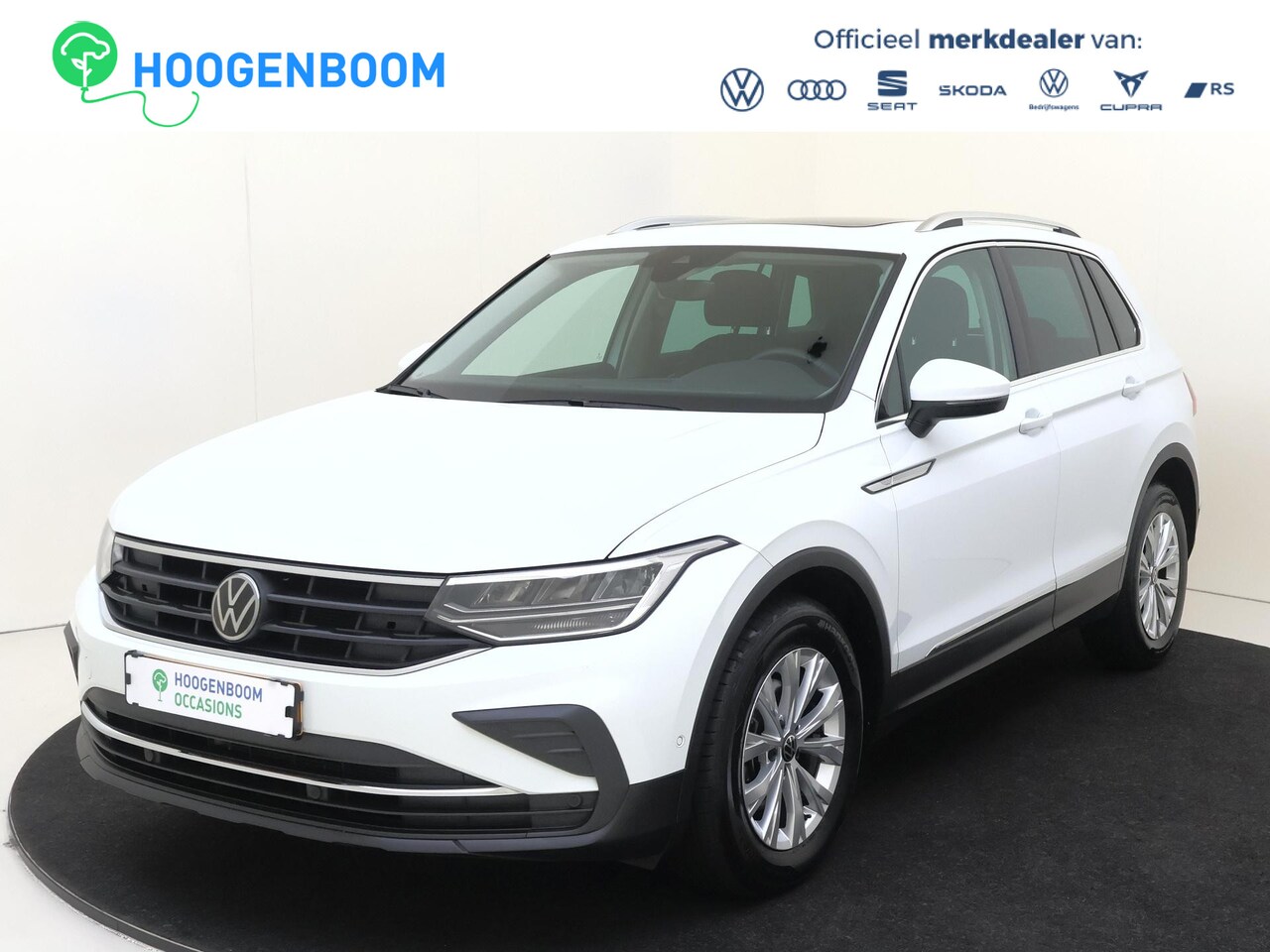 Volkswagen Tiguan - 1.5 TSI Life Business | Panoramadak | Parkeerassistent | Digital cockpit Pro | Keyless | S - AutoWereld.nl
