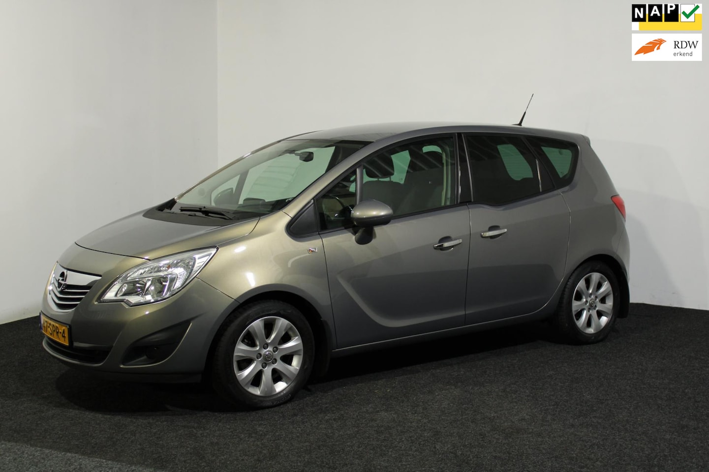 Opel Meriva - 1.4 Turbo Cosmo|nieuwe apk|trekhaak|boord computer|Navi|vol in opties|hoge instap|ruime au - AutoWereld.nl