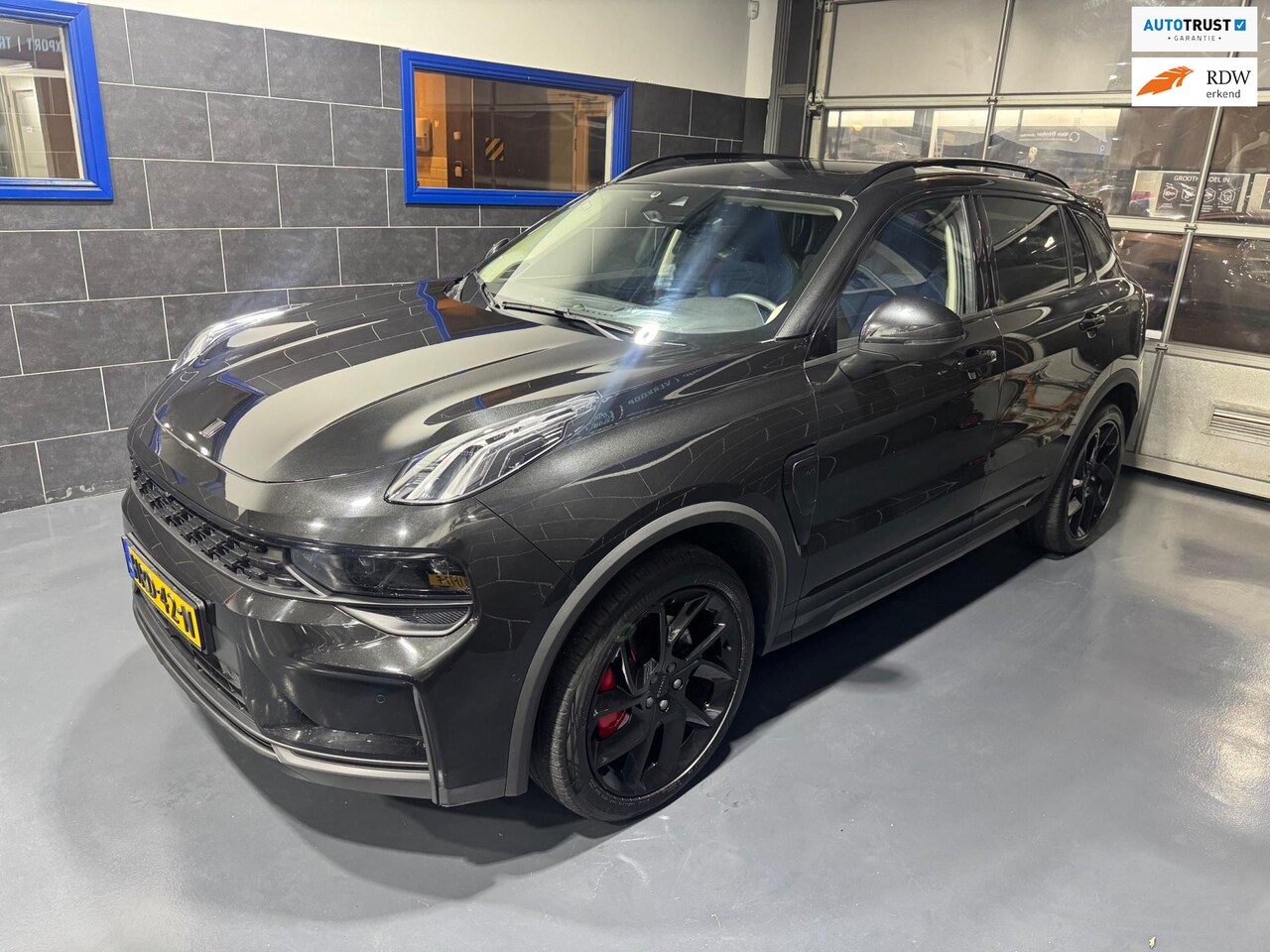 Lynk & Co 01 - 1.5 - 360 Camera - Navi - Pano - Adaptive cruise - Carplay - Elektr. stoelen - AutoWereld.nl