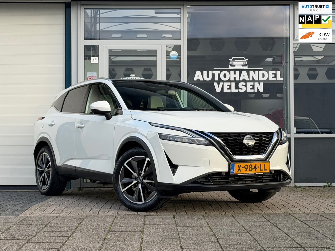Nissan Qashqai - 1.3 MHEV Tekna Camera Pano - AutoWereld.nl