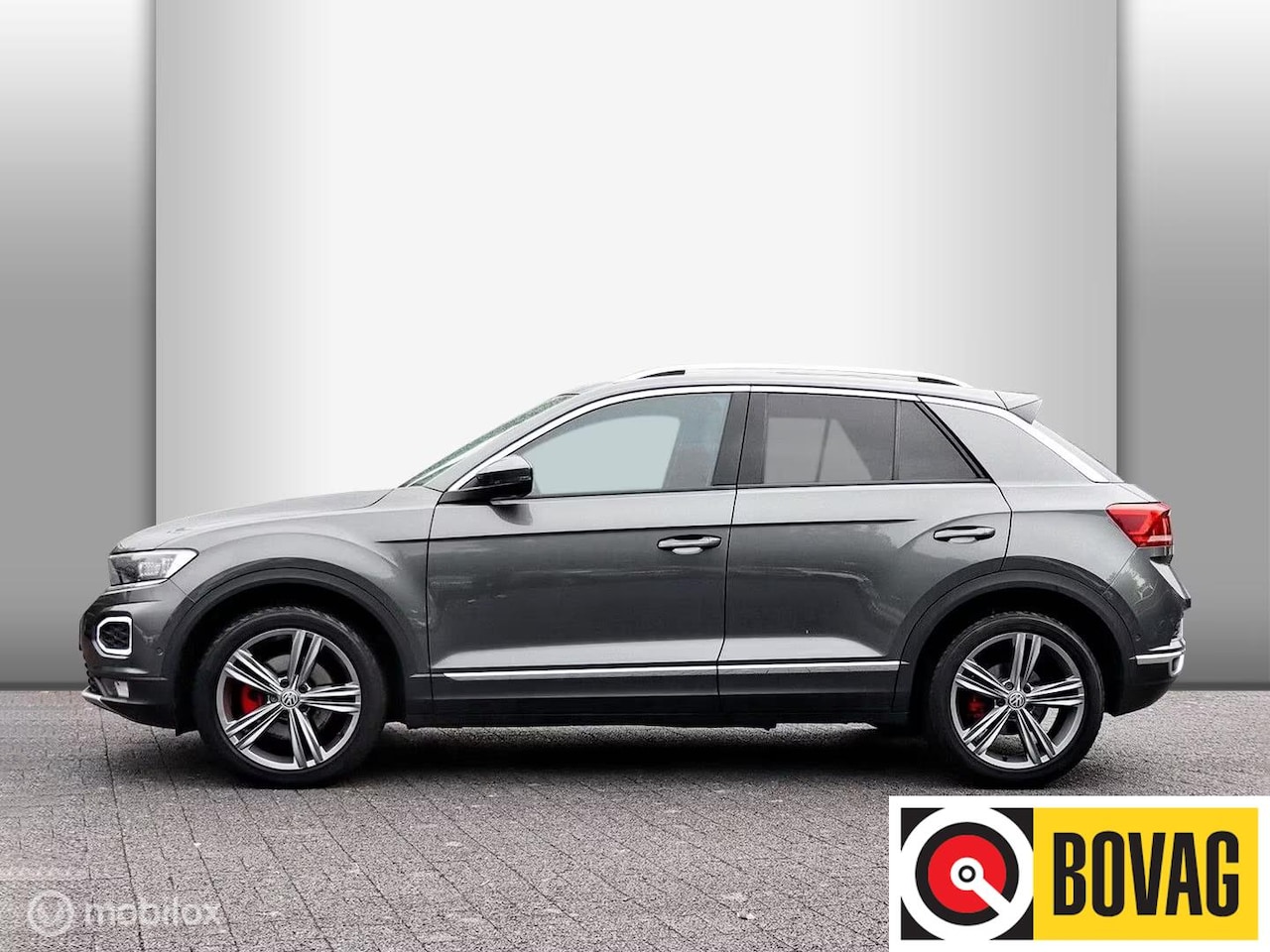 Volkswagen T-Roc - 1.5 TSI I R Line velgen I Sport I LED INavigarie I - AutoWereld.nl