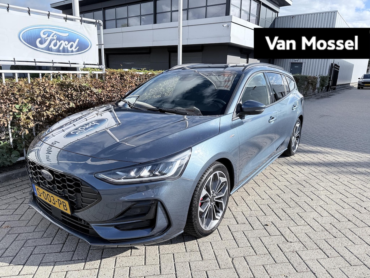 Ford Focus Wagon - 1.5 EcoBlue ST Line X Automaat | Winter Pack | 18"inch Wielen - AutoWereld.nl