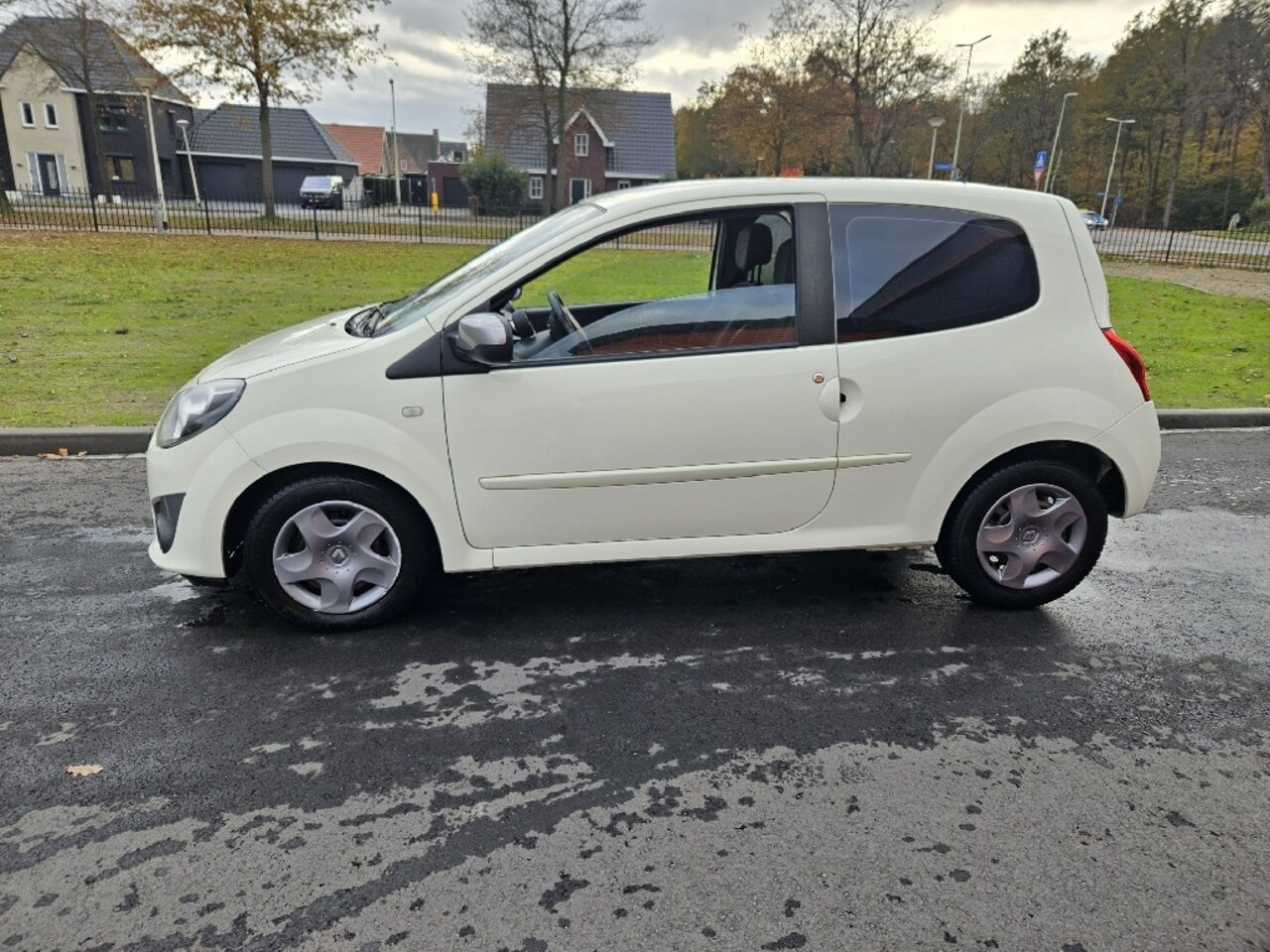 Renault Twingo - 1.2-16V Night & Day - AutoWereld.nl