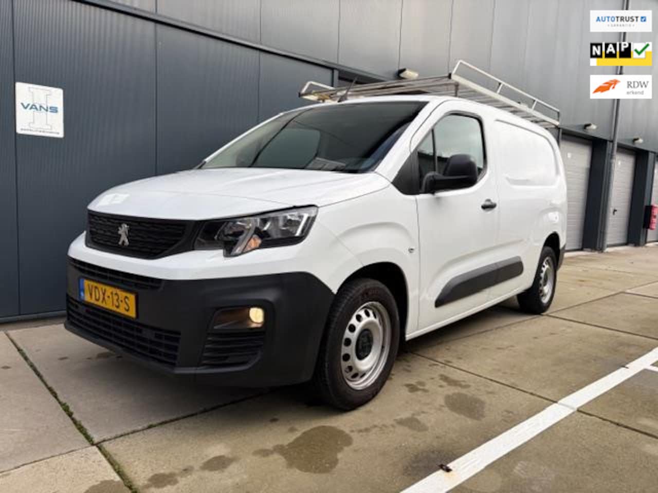 Peugeot Partner - 1.5 BlueHDI Premium Long 1.5 BlueHDI Premium Long - AutoWereld.nl