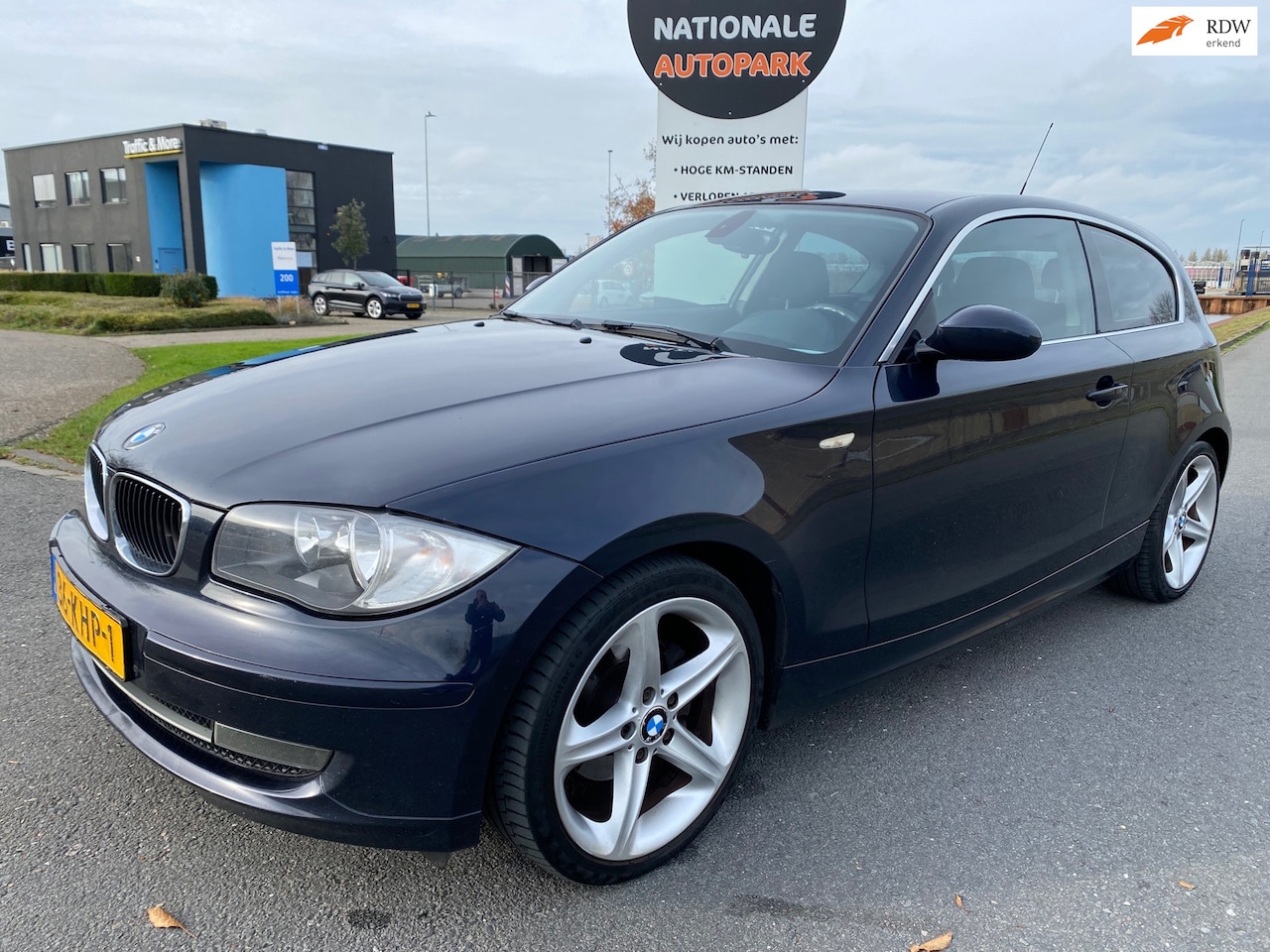 BMW 1-serie - 2009 * 118d Corporate Business Line * AIRCO * ELEC. RAMEN * EXPORT & HANDEL - AutoWereld.nl