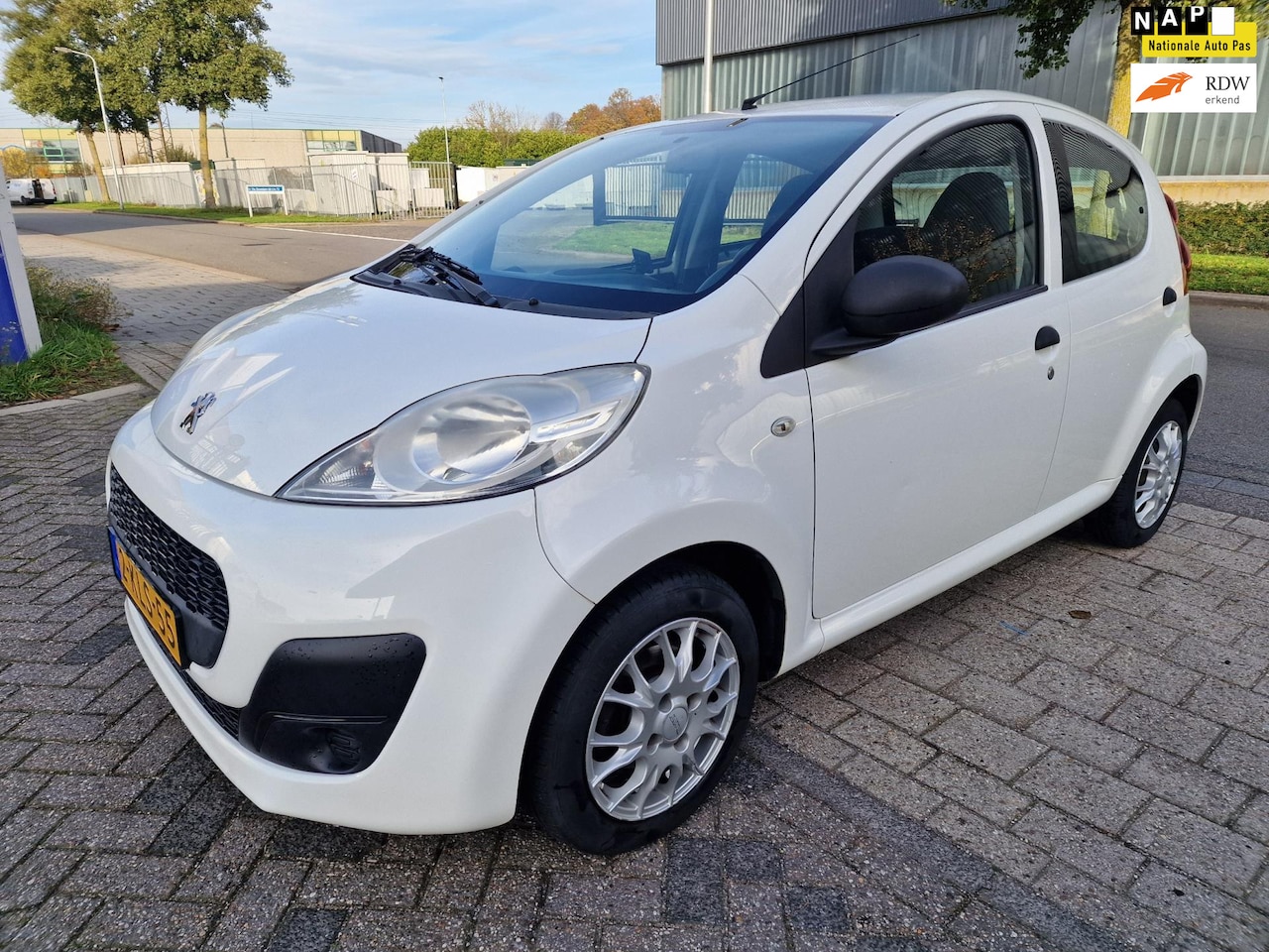 Peugeot 107 - 1.0 Access Accent 1.0 Access Accent, Apk, Nap, Nette auto, Inruil mogelijk. - AutoWereld.nl