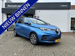 Renault Zoe - R135 Intens 52 kWh | Achteruitrijcamera | Parkeersensoren | Stoelverwarming | Stuurverwarm