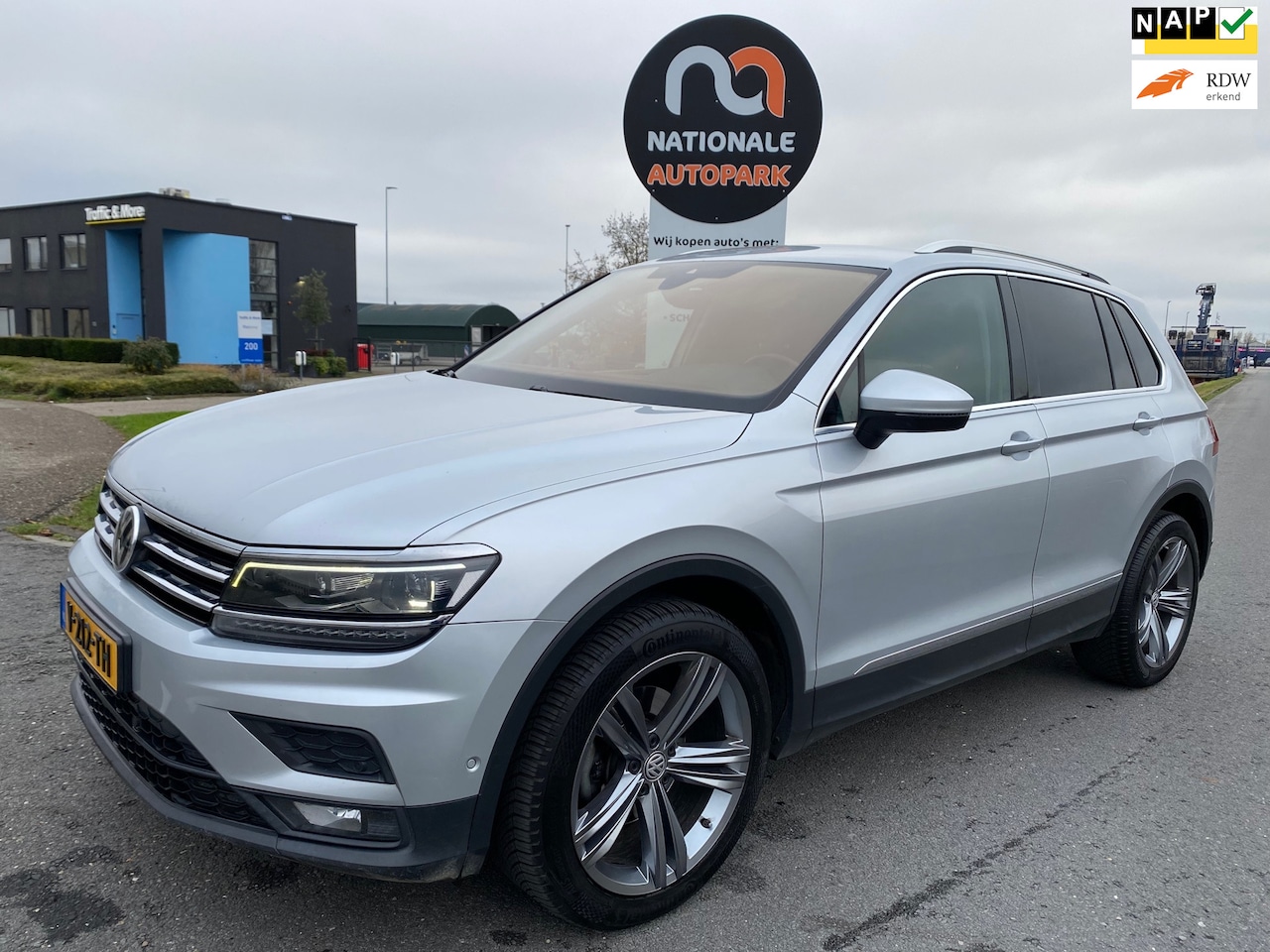 Volkswagen Tiguan - 2.0 TDI * 2018 * AUTOMAAT * GRIJS KENTEKEN *BESTELAUTO * DIGITAL DASH - AutoWereld.nl