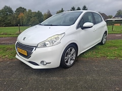 Peugeot 208 - 1.6 VTi Allure