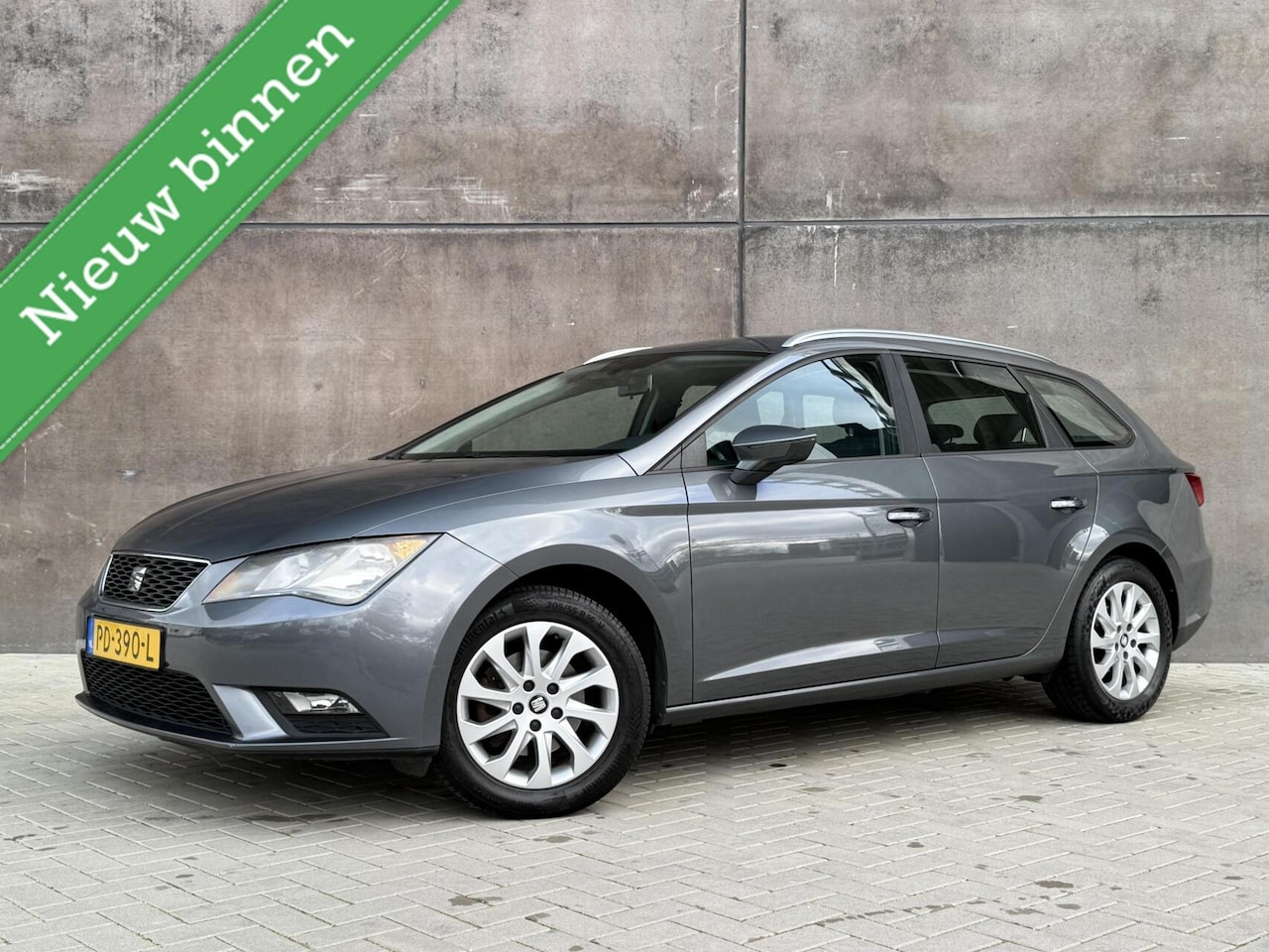 SEAT Leon ST - 1.4 TSI Style 1ste Eig! | Navi | Climatecontrol | Trekhaak! - AutoWereld.nl