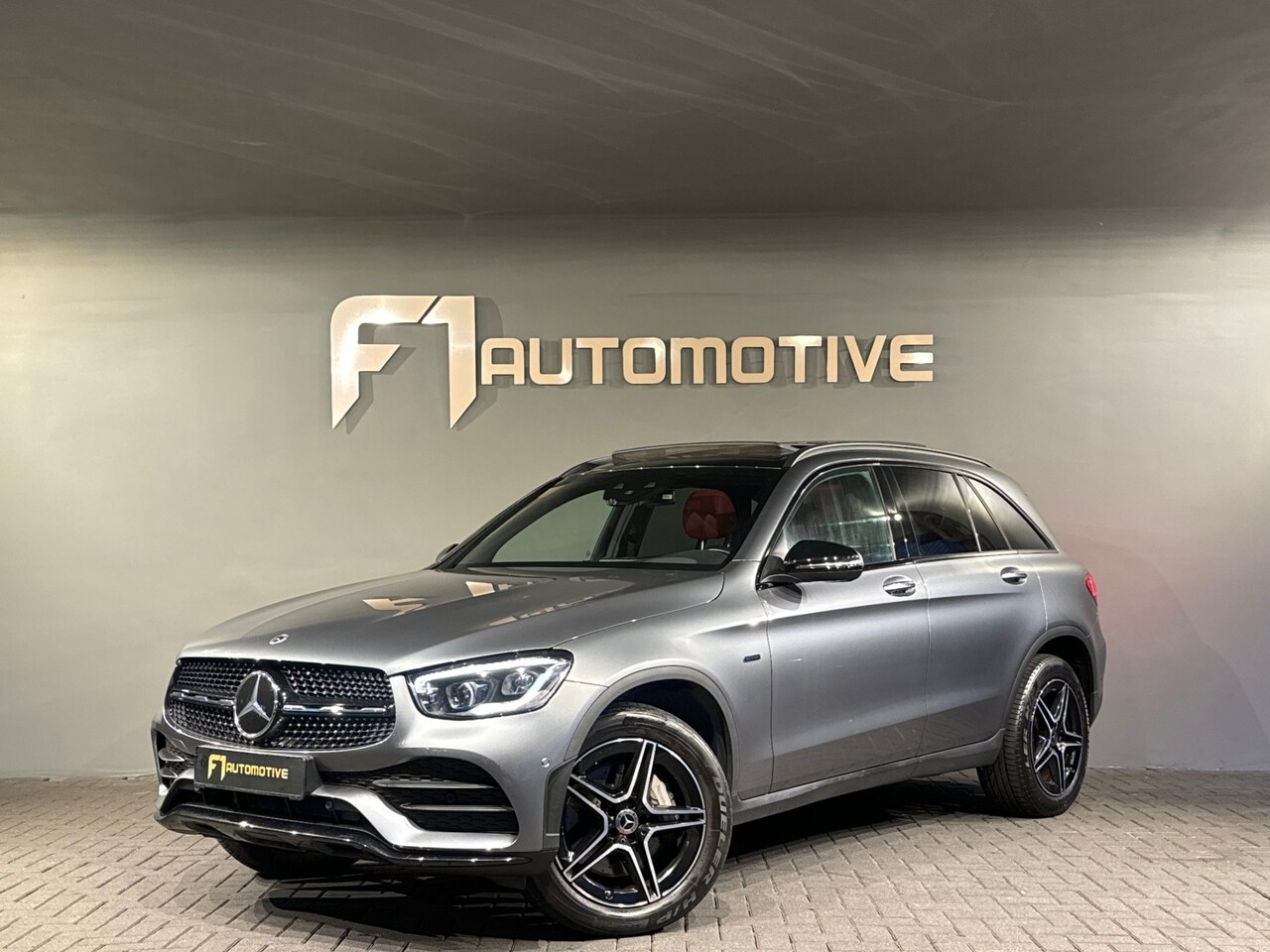 Mercedes-Benz GLC-klasse - 300e 4M Premium+ Pano|Trekhaak|Burmester - AutoWereld.nl