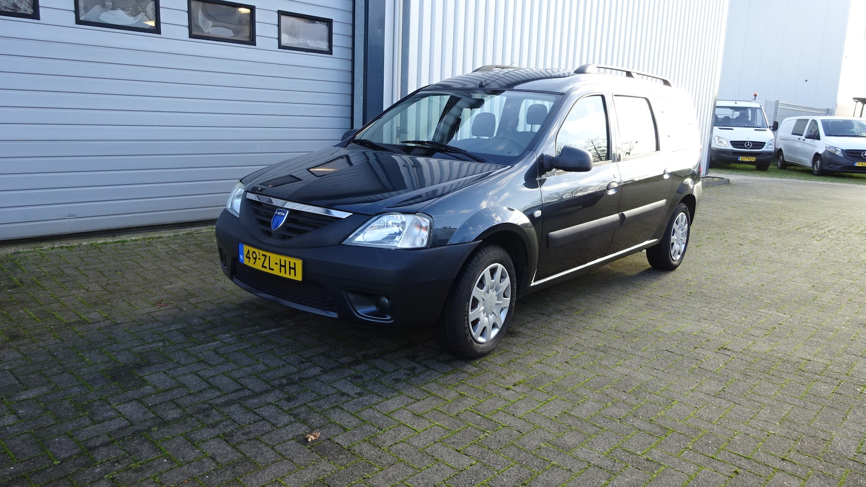 Dacia Logan MCV - 1.6 Ambiance 7p. - AutoWereld.nl