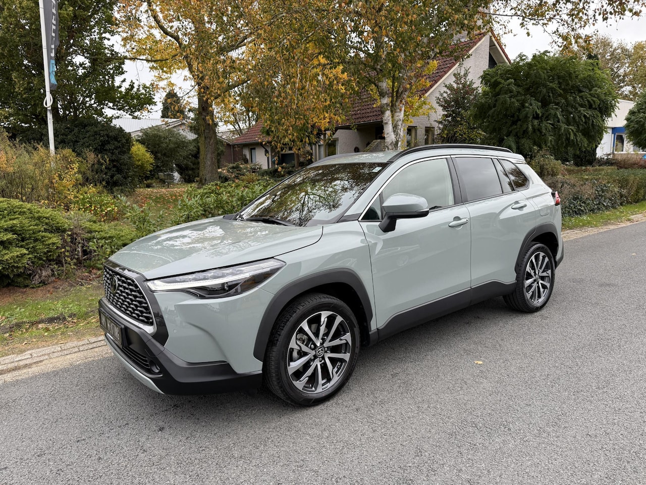 Toyota Corolla Cross - 2.0-l-VVT-i Hybrid 197PK ACC•Camera - AutoWereld.nl