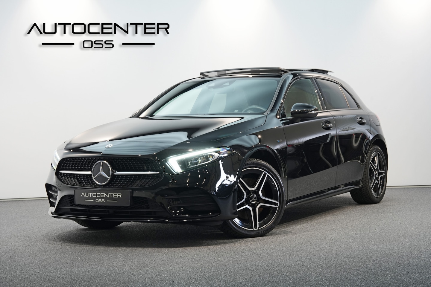 Mercedes-Benz A-klasse - 250 e AMG ✅ EDITION ✅ MULITBEAM ✅ PANO ✅ NIGHT ✅ CAMERA ✅ CARPLAY ✅ MBUX NAVI - AutoWereld.nl