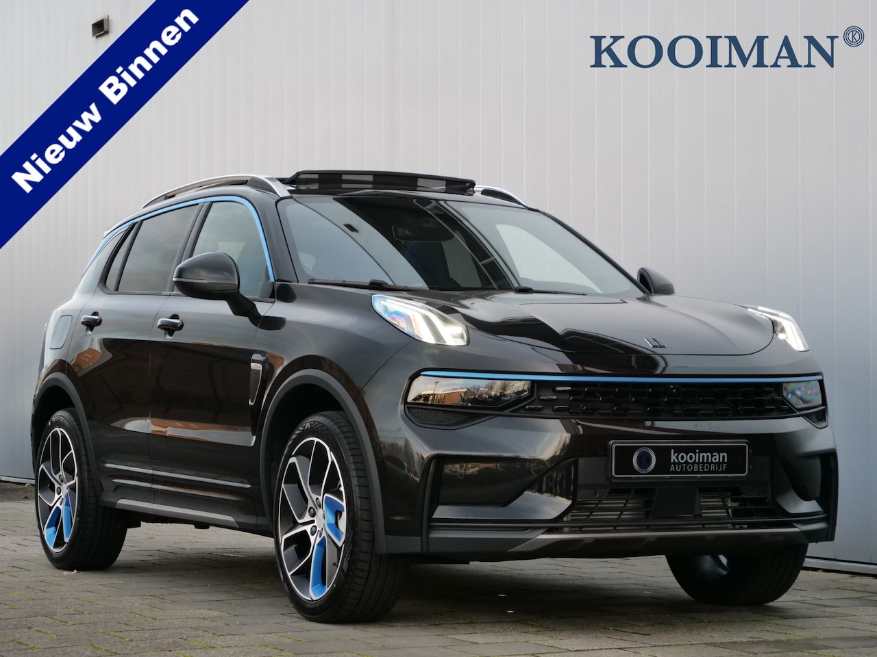 Lynk & Co 01 - 1.5 Plugin Hybrid 261pk Automaat NIEUWE AUTO! / Stuurverwarming / Zwarte hemel - AutoWereld.nl