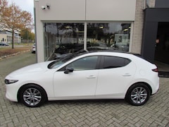 Mazda 3 - 3 2.0 E-Skyactiv-G 122pk M-Hybrid HB5 18 Inch All Season