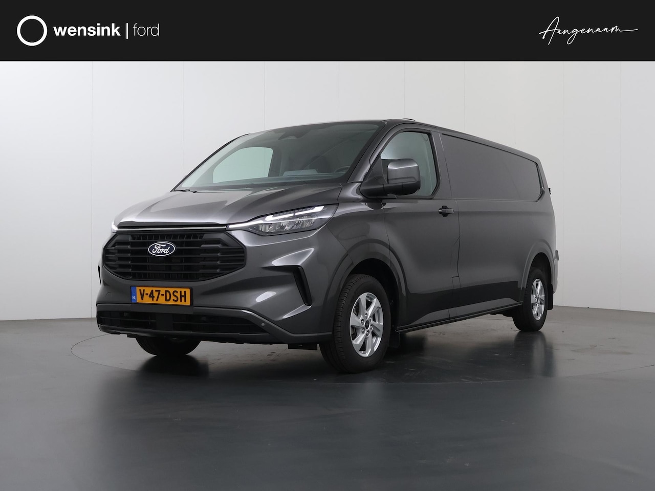 Ford Transit Custom - 320 | 2.0 TDCI | L2 H1 | Limited | STOELVERWARMING | TREKHAAK | NAVIGATIE | CAMERA | PARKE - AutoWereld.nl